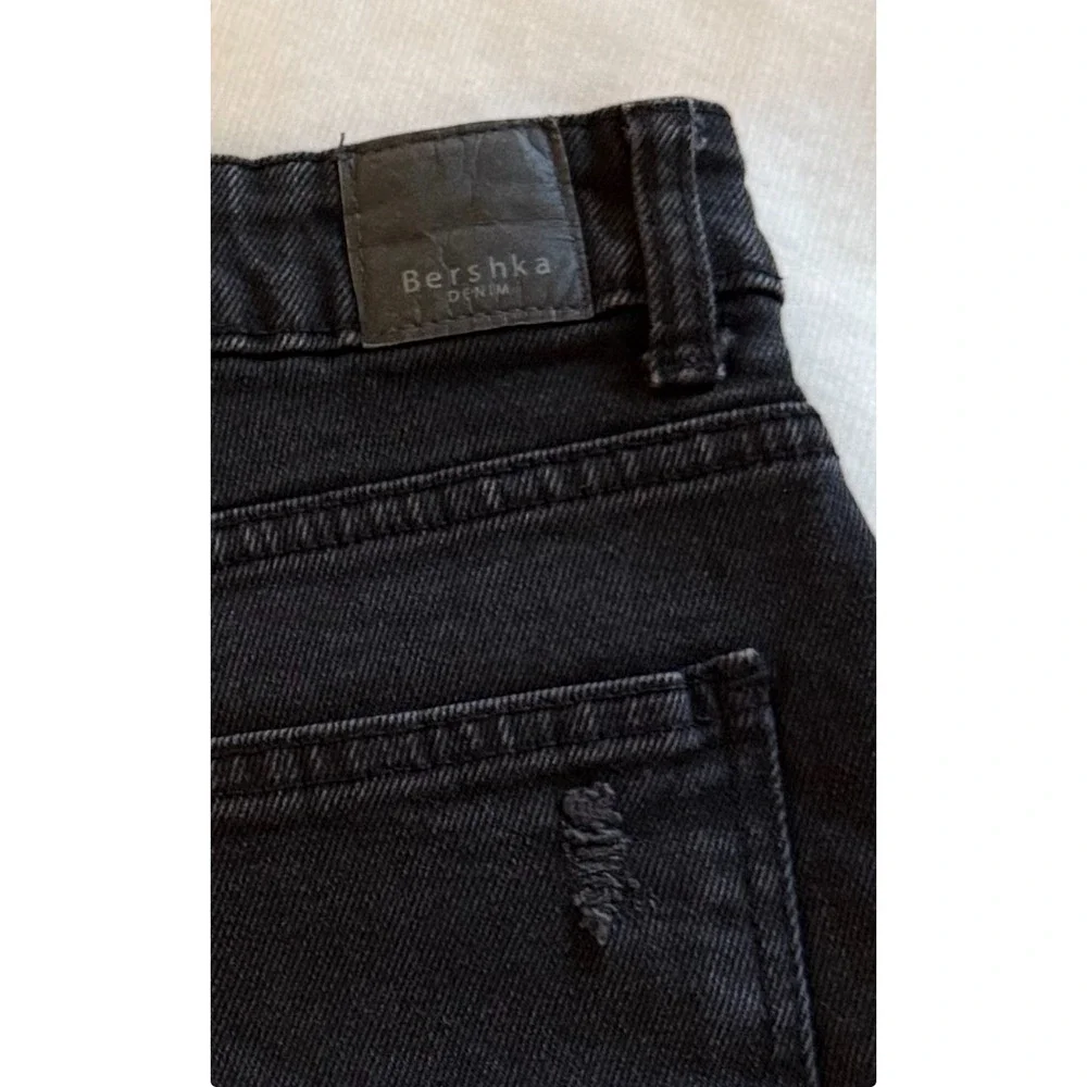 Bershka Jean Shorts Womens Size 6 Black Denim Cuffed Distressed Zip Close 28